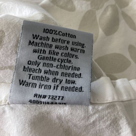 Apt. 9 Botanical White and Grey King Size Sheets (Flat and Fitted ONLY) NO SHAMS - Picture 2 of 3